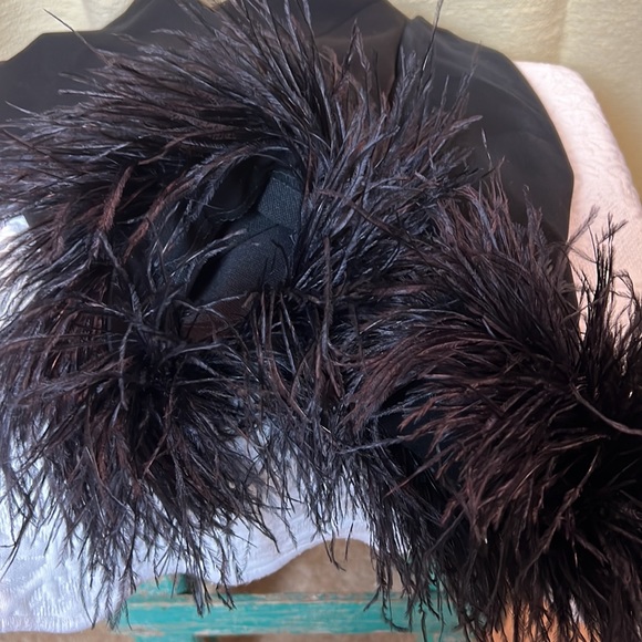 Bolero Style Jacket Feather Cuffs - Picture 5 of 6